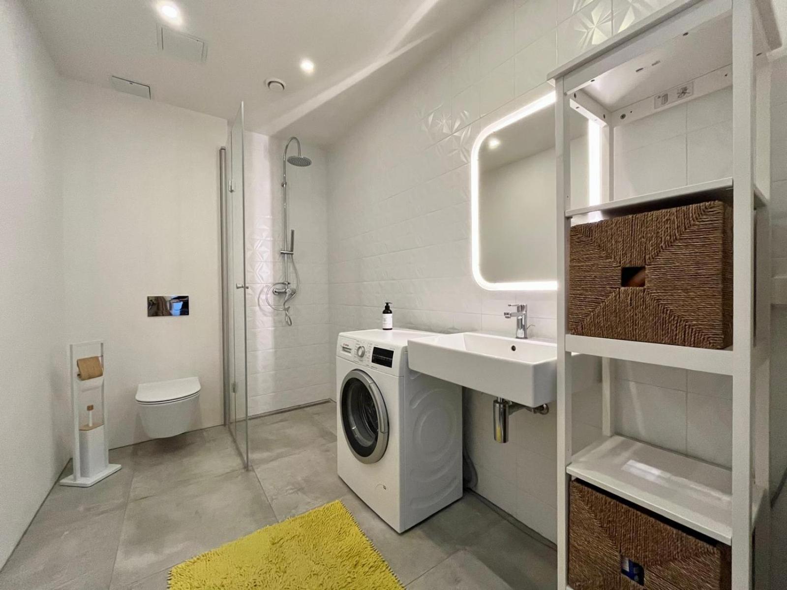 Cozy 2br In Kalamaja + Rooftop Terrace Tallinn
